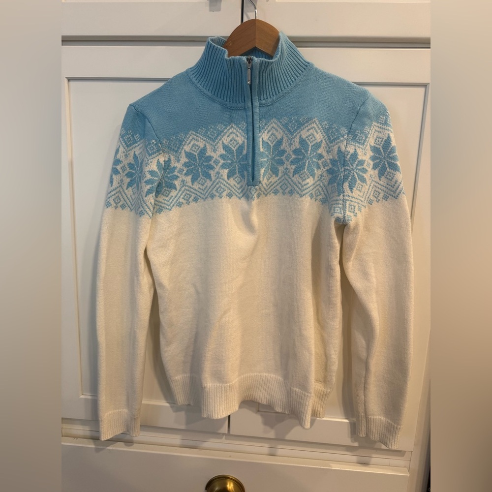 Vintage Izod sweater size M fair isle ivory and blue as-is sleeve